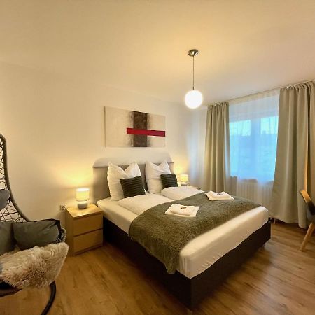 Downtown Apartment By Ninja Spaces - Kingsize-Bett, Kueche, Netflix, Terrasse Вупертал Екстериор снимка