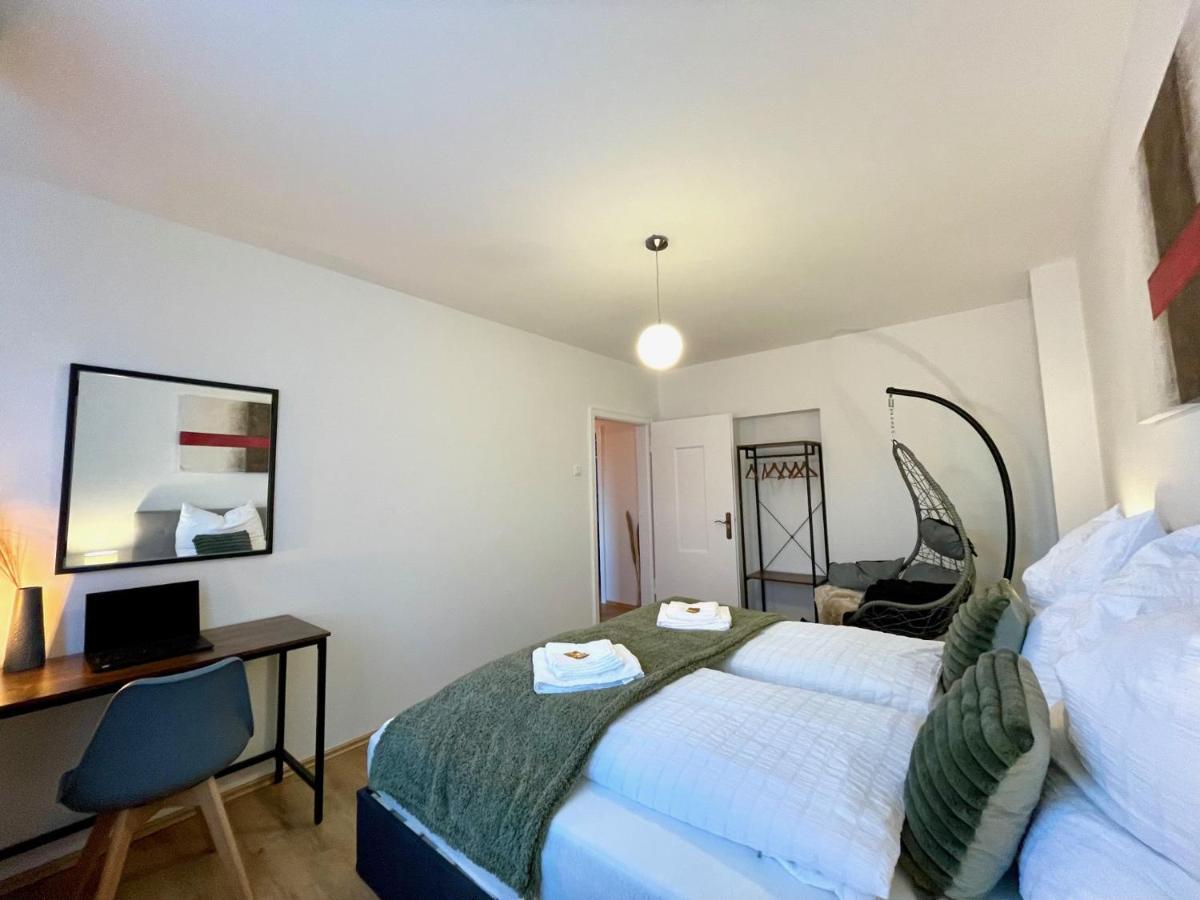 Downtown Apartment By Ninja Spaces - Kingsize-Bett, Kueche, Netflix, Terrasse Вупертал Екстериор снимка