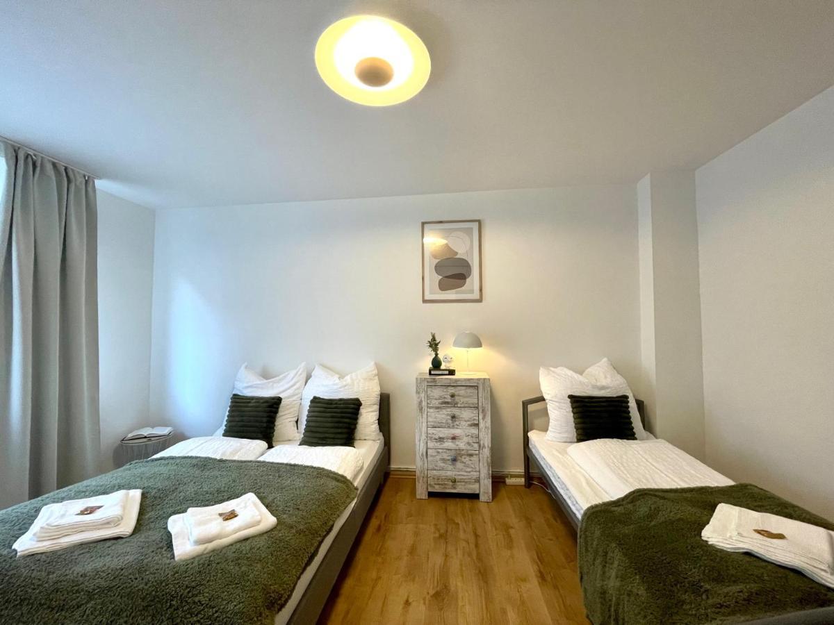 Downtown Apartment By Ninja Spaces - Kingsize-Bett, Kueche, Netflix, Terrasse Вупертал Екстериор снимка