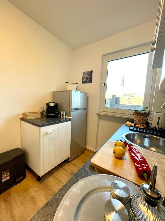 Downtown Apartment By Ninja Spaces - Kingsize-Bett, Kueche, Netflix, Terrasse Вупертал Екстериор снимка