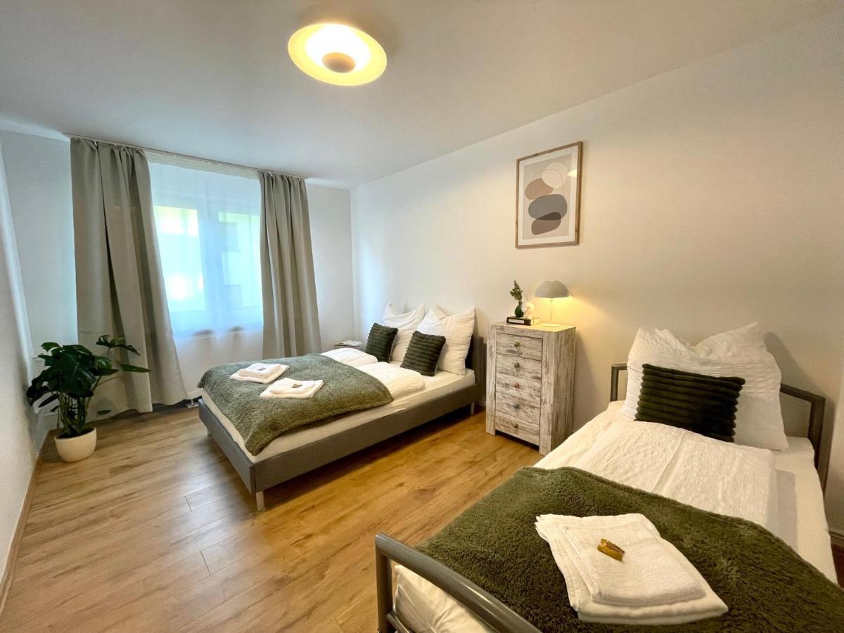 Downtown Apartment By Ninja Spaces - Kingsize-Bett, Kueche, Netflix, Terrasse Вупертал Екстериор снимка
