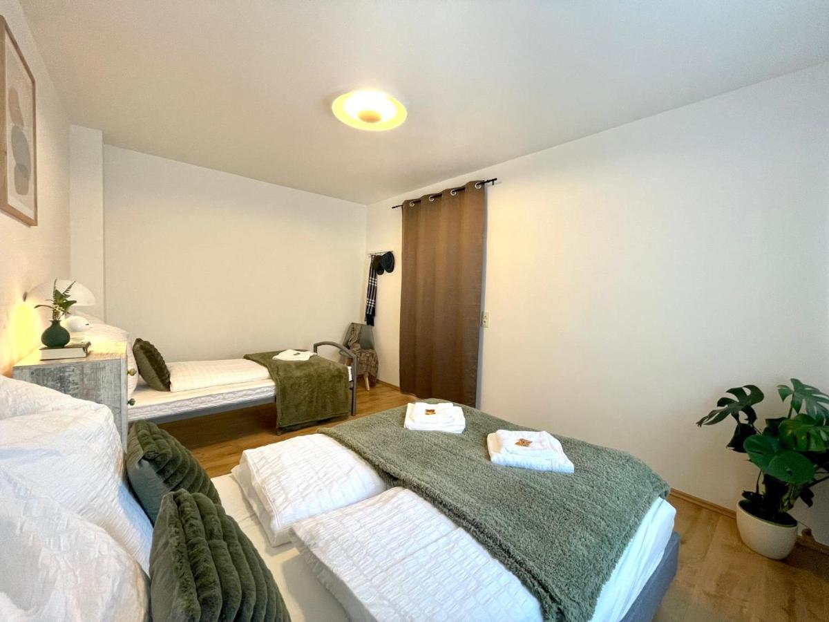 Downtown Apartment By Ninja Spaces - Kingsize-Bett, Kueche, Netflix, Terrasse Вупертал Екстериор снимка