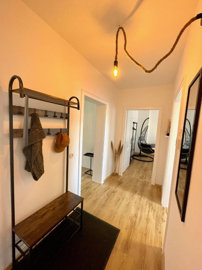 Downtown Apartment By Ninja Spaces - Kingsize-Bett, Kueche, Netflix, Terrasse Вупертал Екстериор снимка