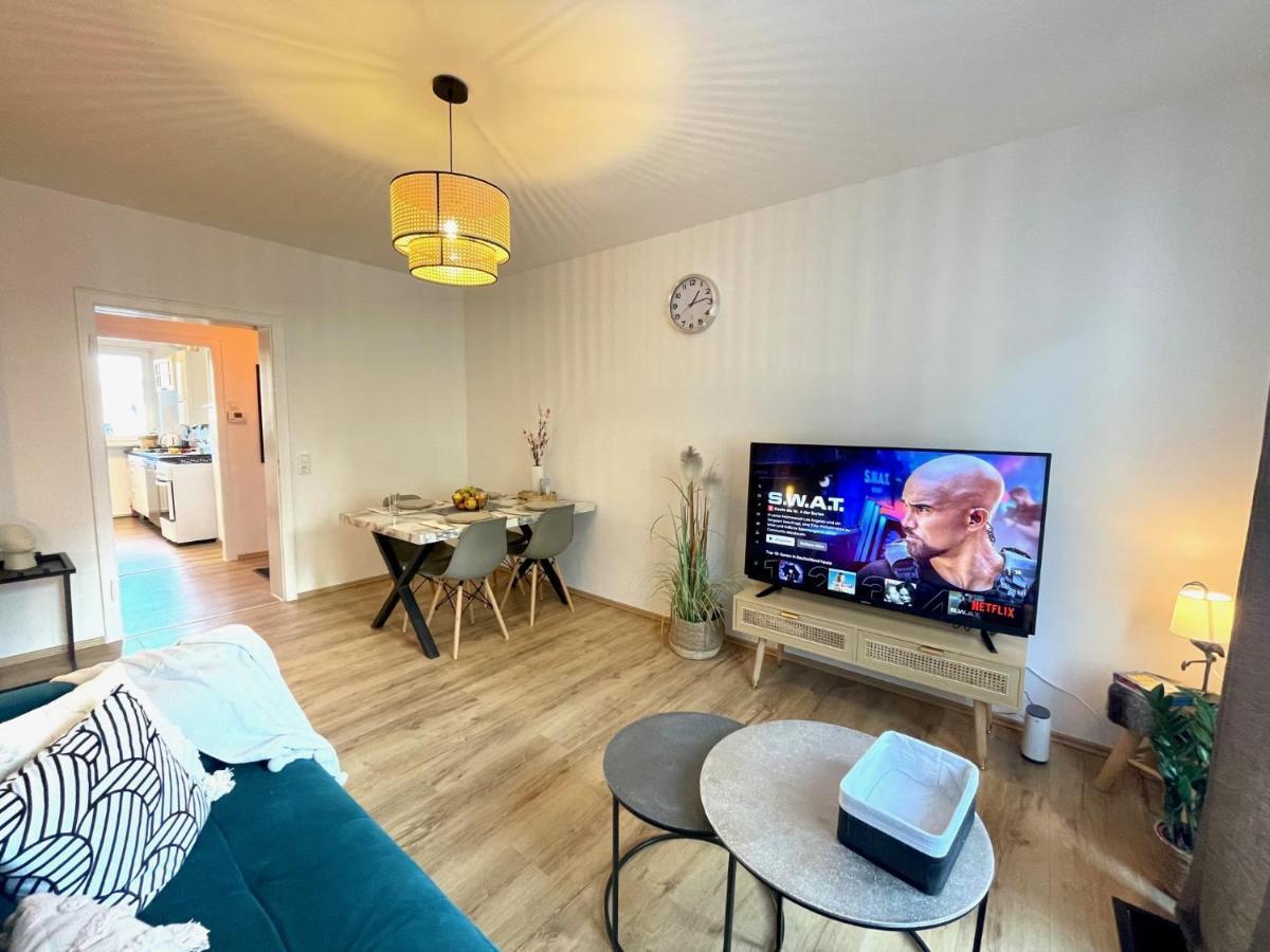 Downtown Apartment By Ninja Spaces - Kingsize-Bett, Kueche, Netflix, Terrasse Вупертал Екстериор снимка
